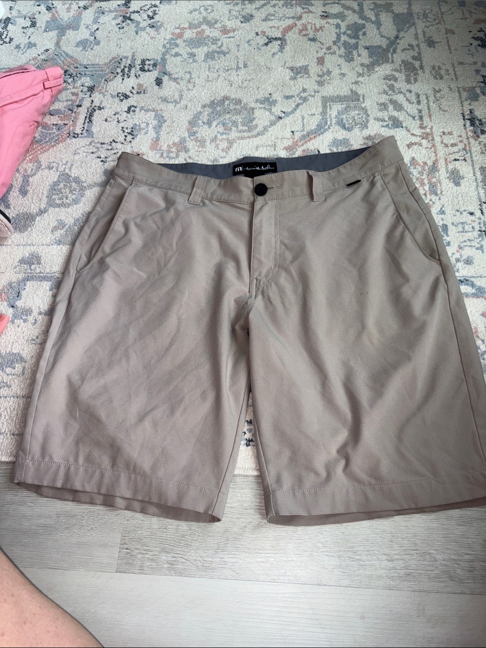 Travis Matthew Men’s  Performance Chino Shorts - Taupe size 33